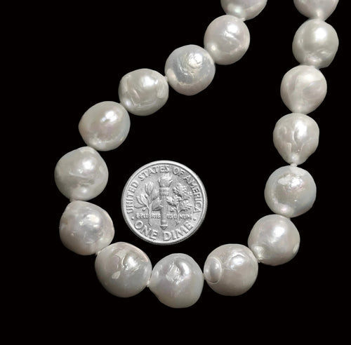 Classic White Natural Pearl Strand Necklace – Elegant Single-Strand Pearl Necklace for Women
