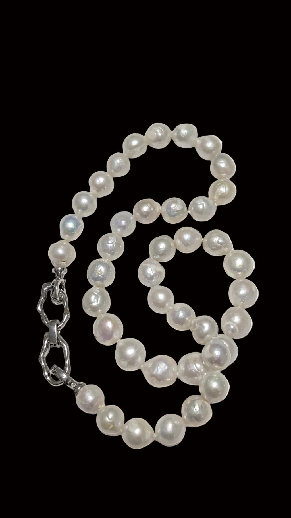 Classic White Natural Pearl Strand Necklace – Elegant Single-Strand Pearl Necklace for Women